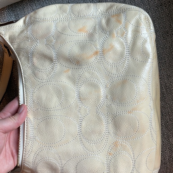 Coach F19282 Signature Stitched Patent Leather Shoulder Bag Purse Cream - Picture 10 of 13